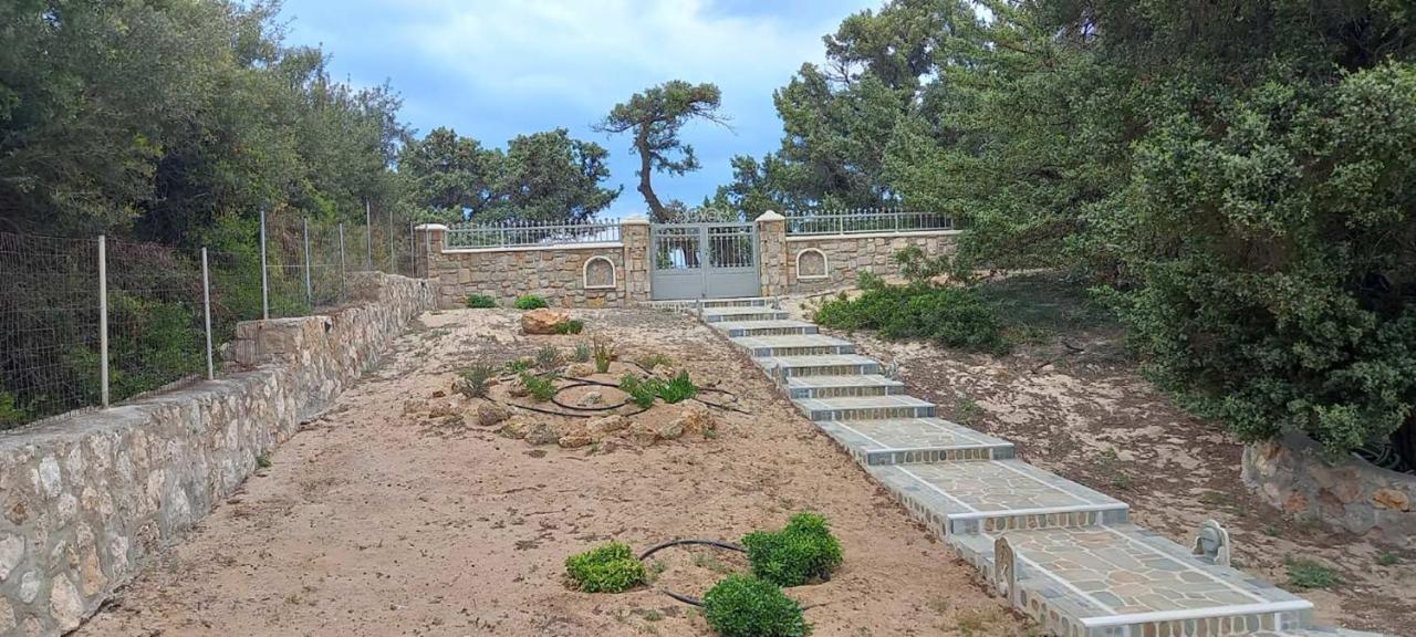 Elafonisos: Two Storey House On The Sea Front 외부 사진