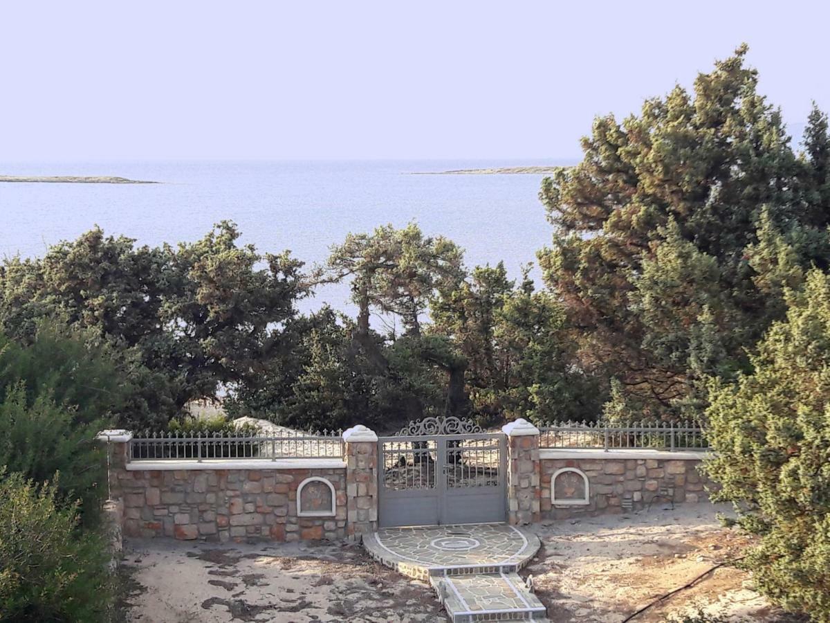 Elafonisos: Two Storey House On The Sea Front 외부 사진